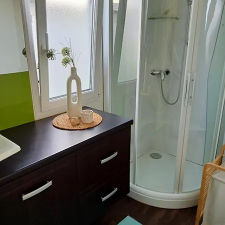 Superdeluxe Stacaravan Met Eigen Tuin En Parkeerplaats Nr 20