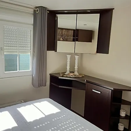 אתר קמפינג Superdeluxe Stacaravan Met Eigen Tuin En Parkeerplaats Nr 20 ברדנה