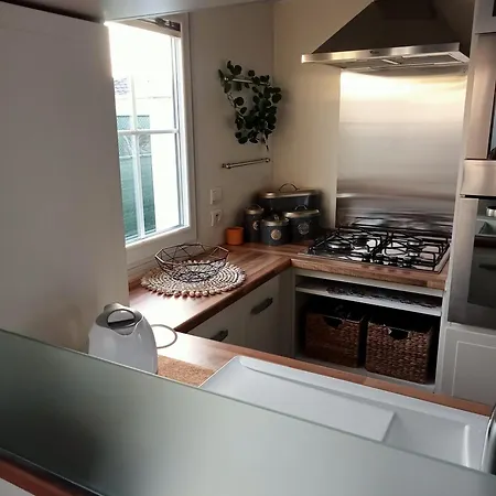 Superdeluxe Stacaravan Met Eigen Tuin En Parkeerplaats Nr 20 Бреден