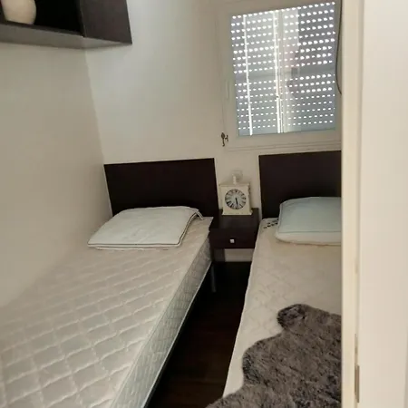 Superdeluxe Stacaravan Met Eigen Tuin En Parkeerplaats Nr 20 אתר קמפינג